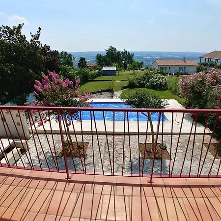 度假居 5-bedroom House With Pool At Edge Of Small Village Laparade